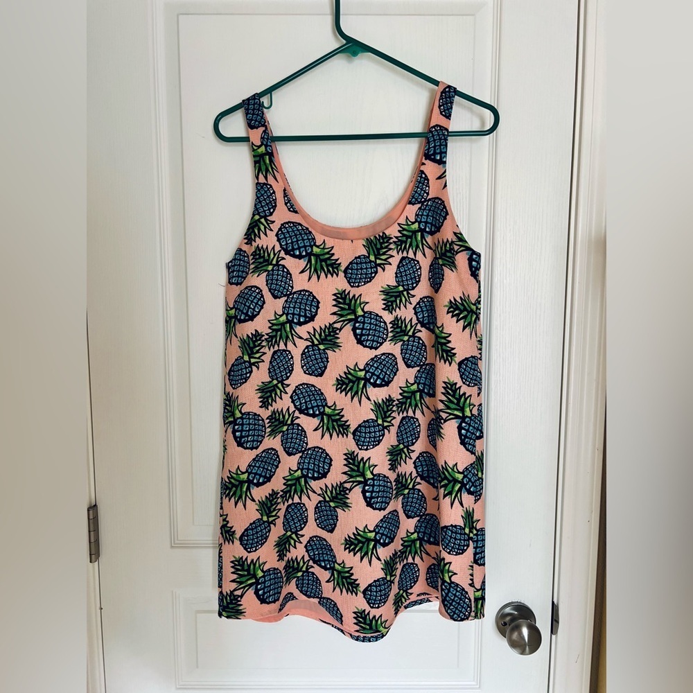 Blaque Label Textured Pink Tropical Pineapple Scoop Neck Sleeveless Shift Dress